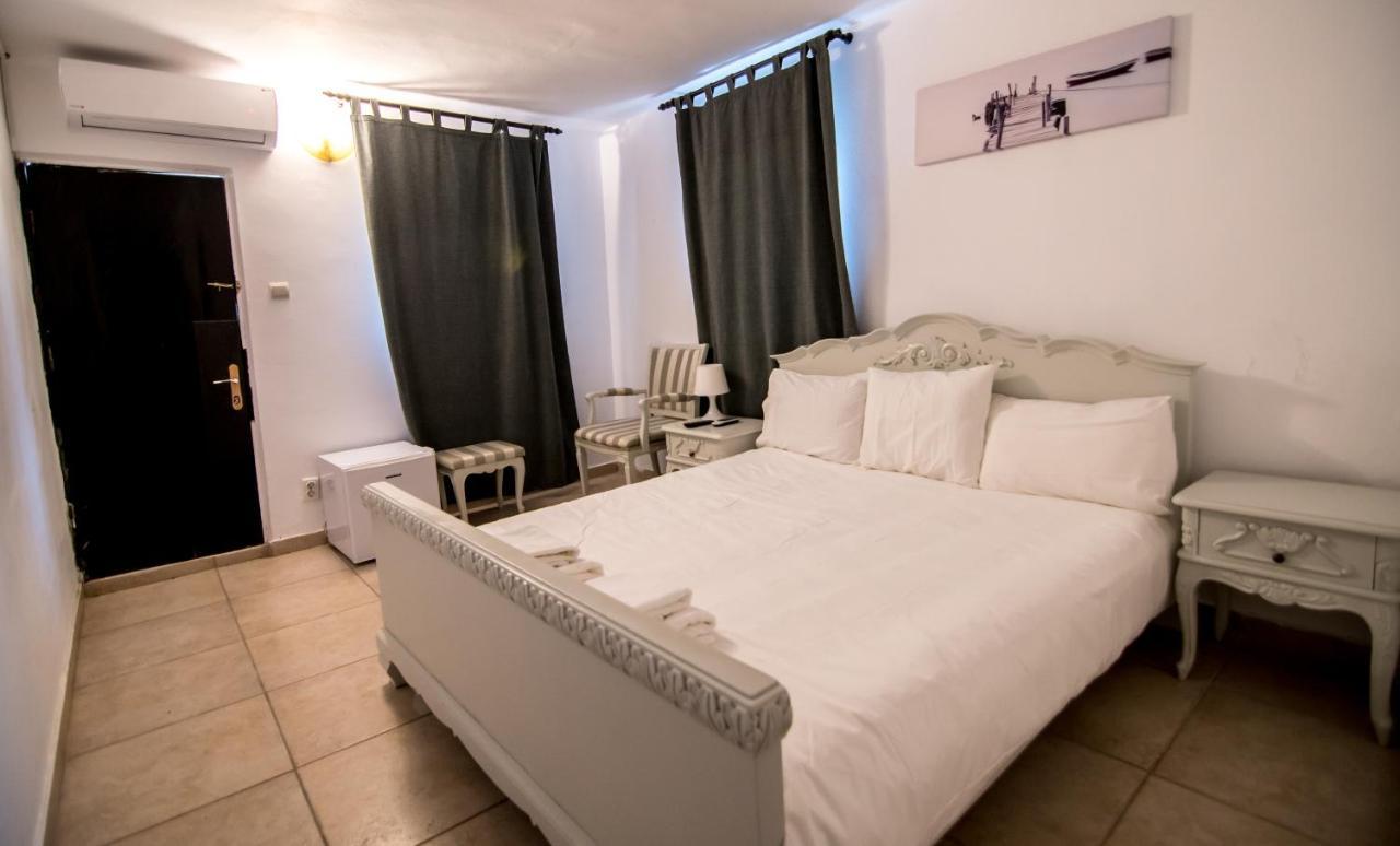 Famagusta Hotell Vama Veche Exteriör bild